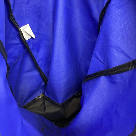 EASTSPORT --  Gym, Sports, and Outdoor Gear Bag with Multiple Pockets, Lightwght - Picture 15 of 16